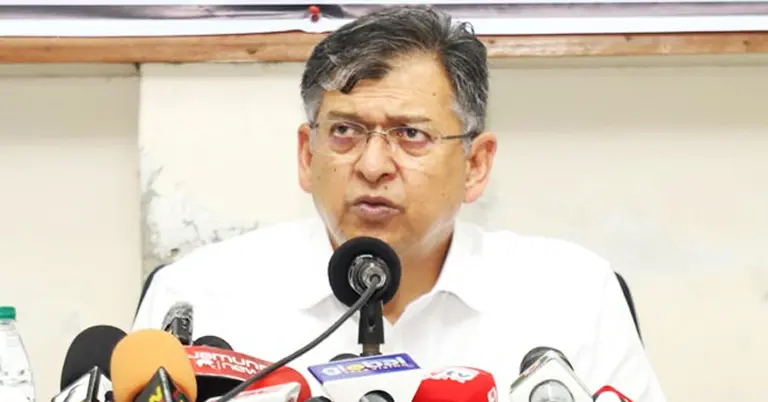 স্বরাষ্ট্রমন্ত্রী সালাহউদ্দিন আহমদ